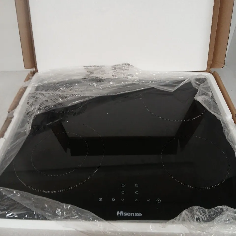 BOXED HISENSE E6422SC 60CM CERAMIC HOB - BLACK - COLLECTION ONLY