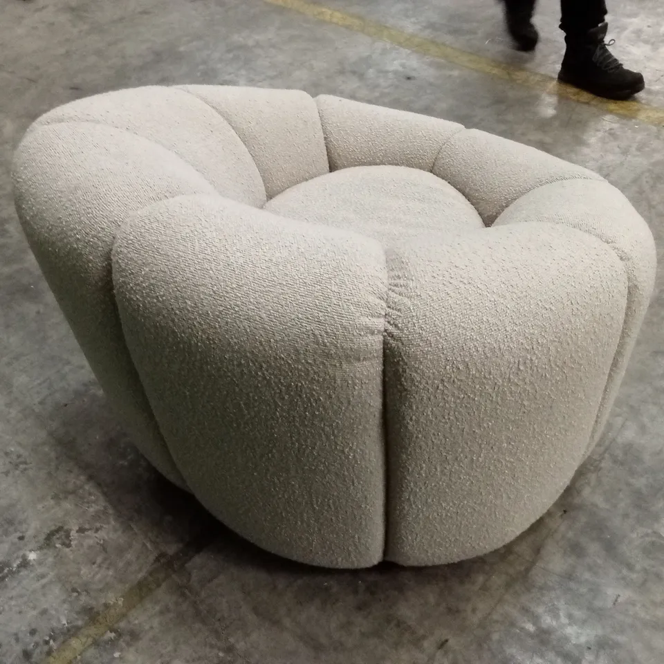 BOUCLE FABRIC SWIVEL CHAIR