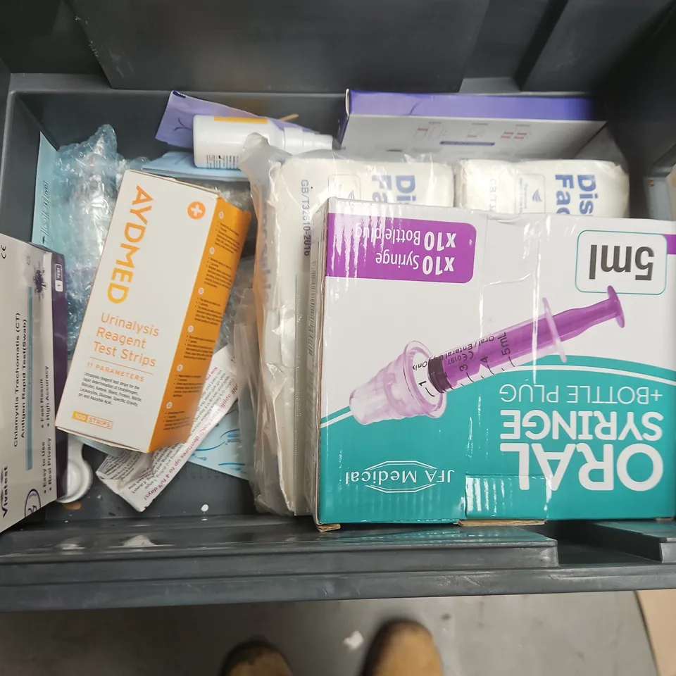 TOTE OF APPROXIMATELY 20 ASSORTED HEALTHCARE PRODUCTS TO INCLUDE MULTIVITAMINS FOR CHILDREN - LUBIDO INTIMATE LUBRICANT AND FACE MASKS
