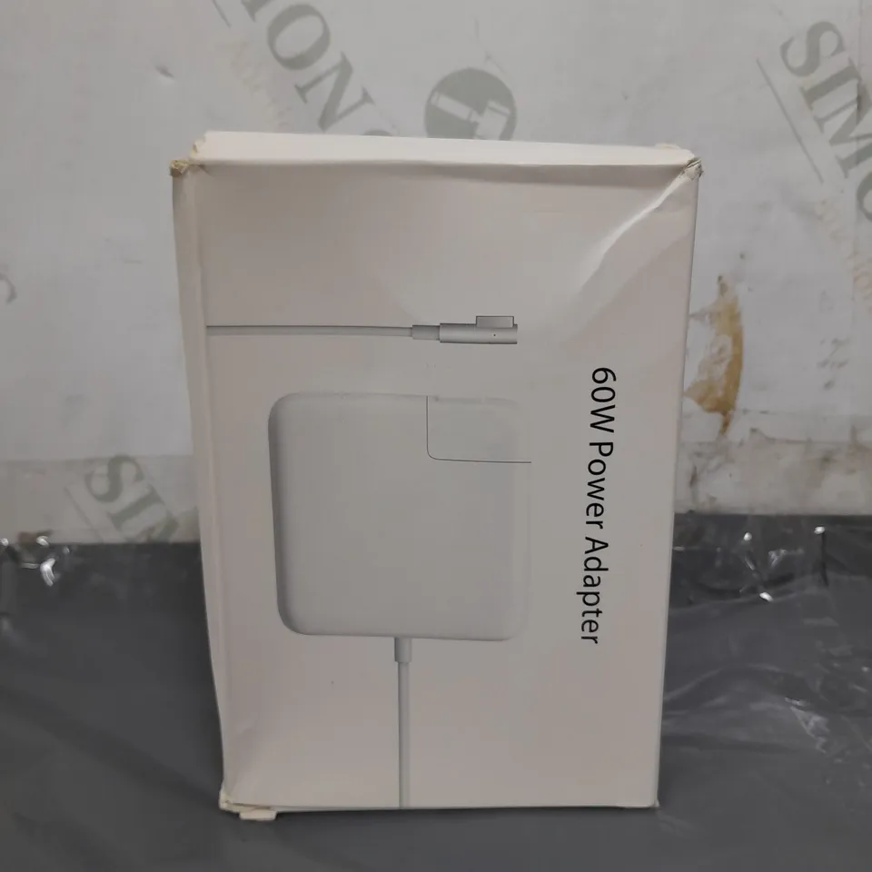APPROXIMATELY 56 MAGSAFE 60W POWER ADAPTORS 