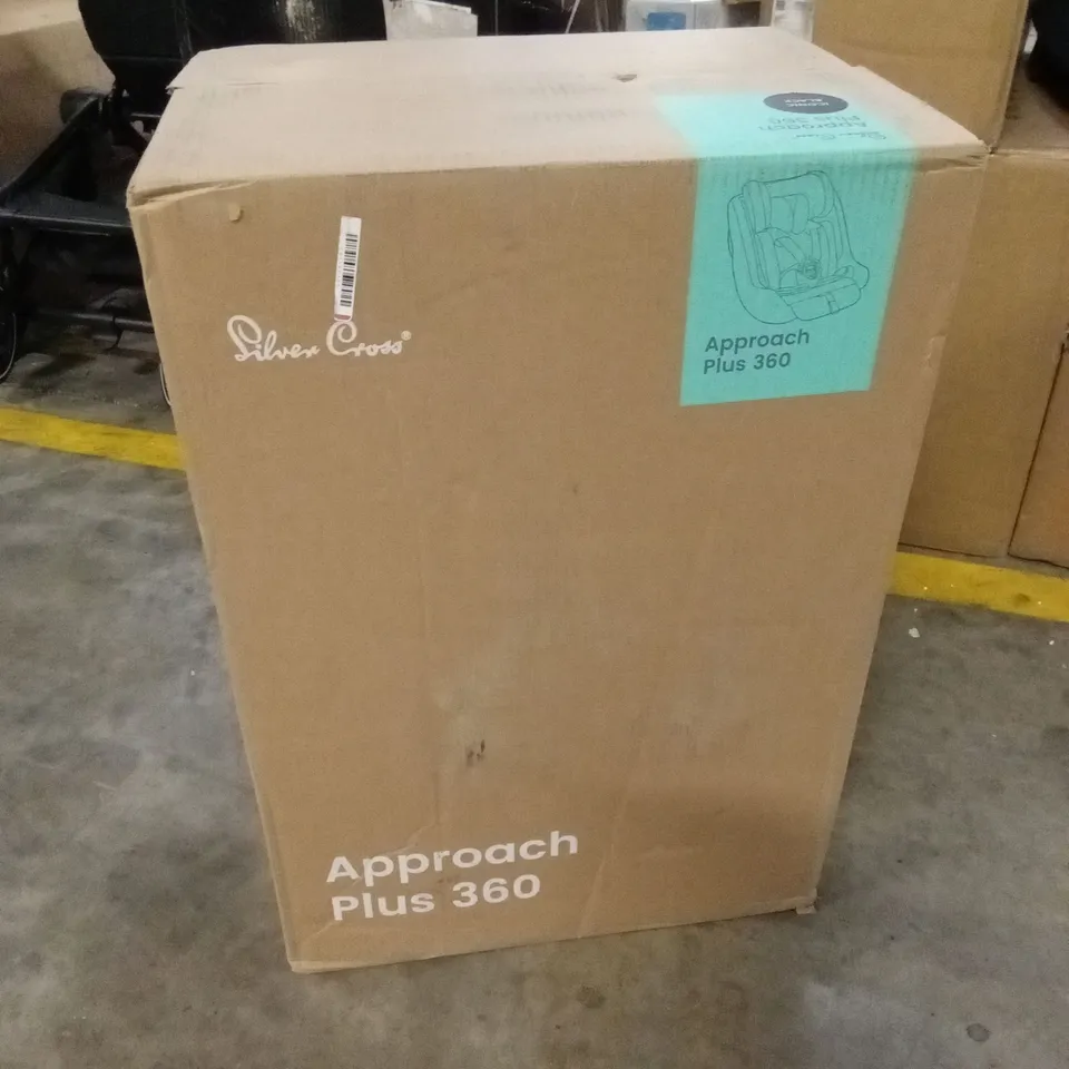 BOXED SILVER CROSS APPROACH PLUS 360 CAR SEAT