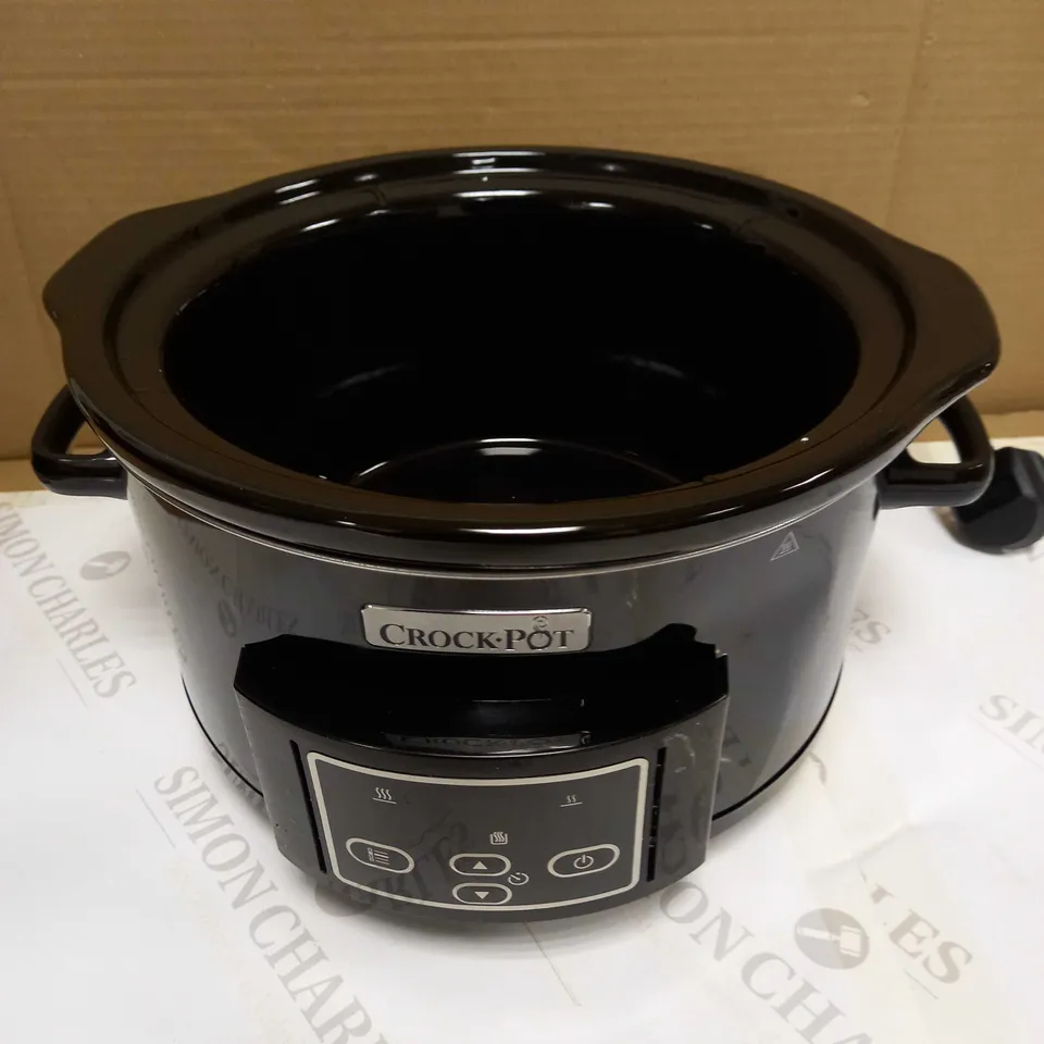 CROCK POT SLOW COOKER 