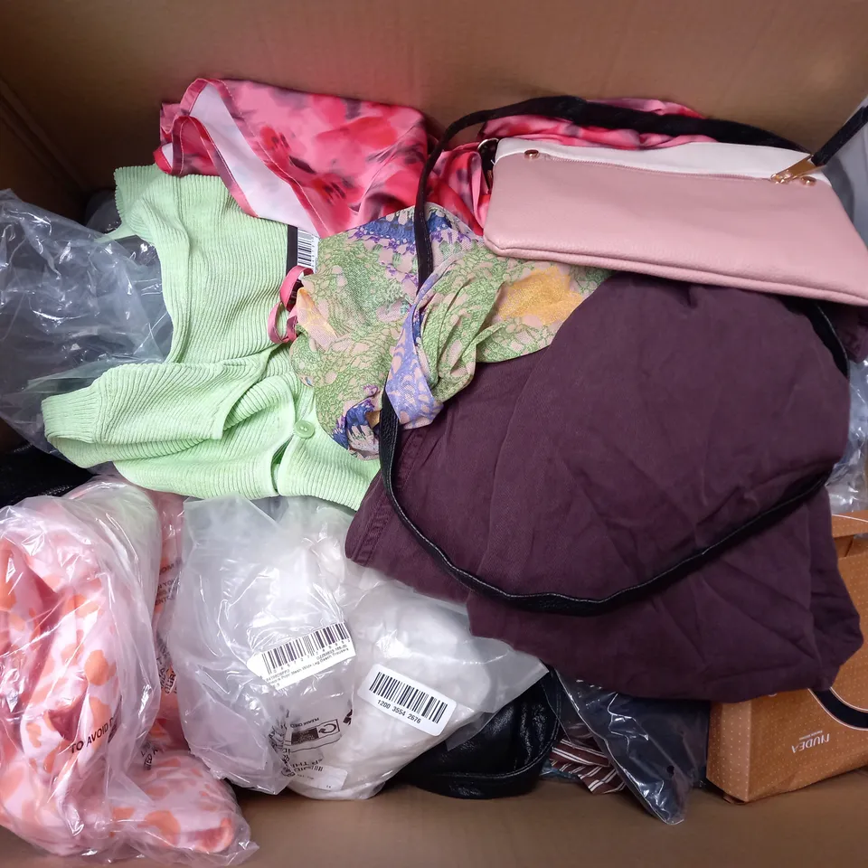 BOX OF APPROXIMATELY 15 ASSORTED CLOTHING ITEMS TO INCLUDE - TROUSER , BAG , TOP ETC