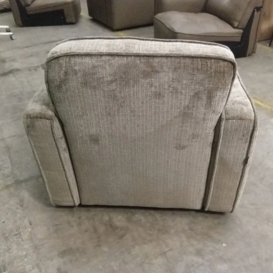 QUALITY DESIGNER ITALIAN MADE GRAVINA FABRIC UPHOLSTERED ARMCHAIR