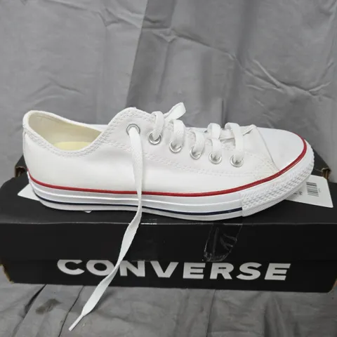 BOXED CONVERSE WHITE OX TRAINERS - MEN'S WIDE, UK 5