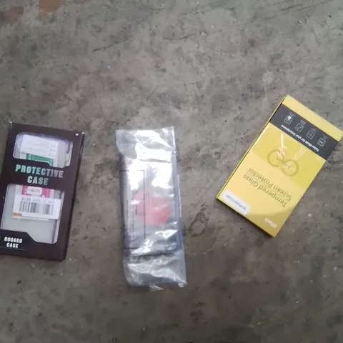 PALLET CONTAINING A LARGE QUANTITY OF PHONE CASES,SCREEN PROTECTORS 