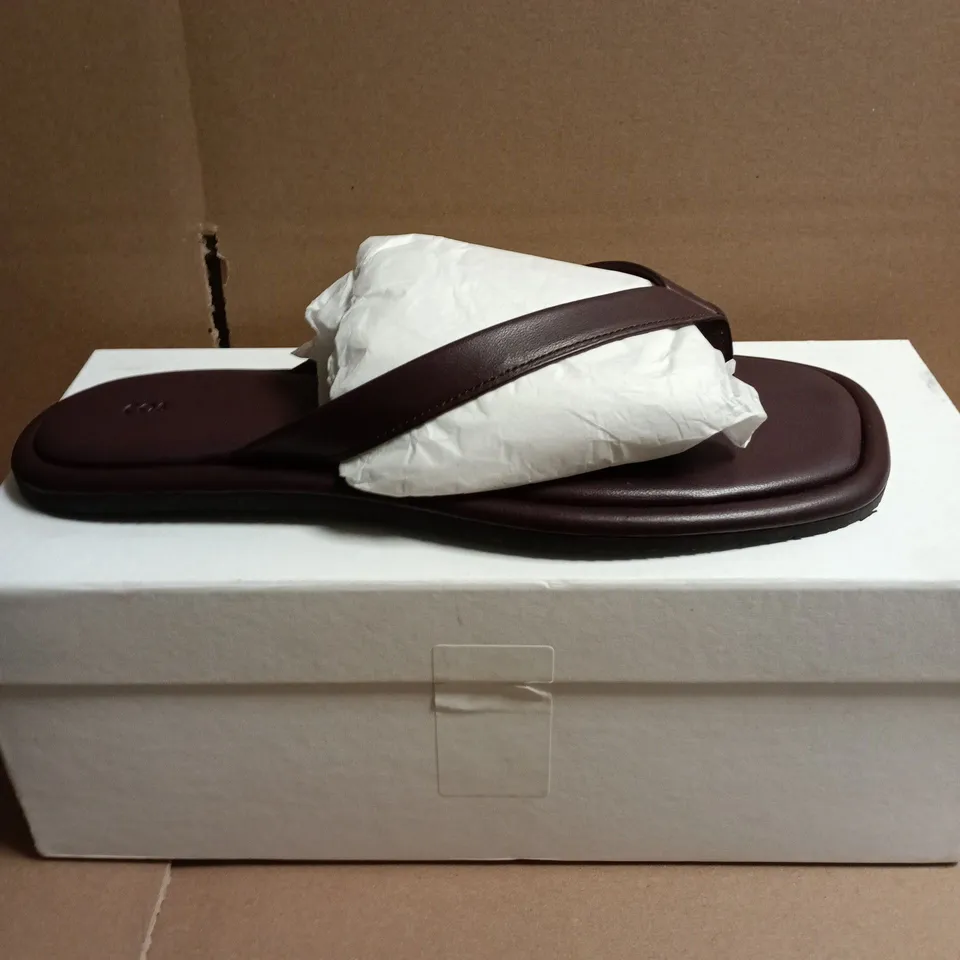 COS SANDALS IN RED - UK 7