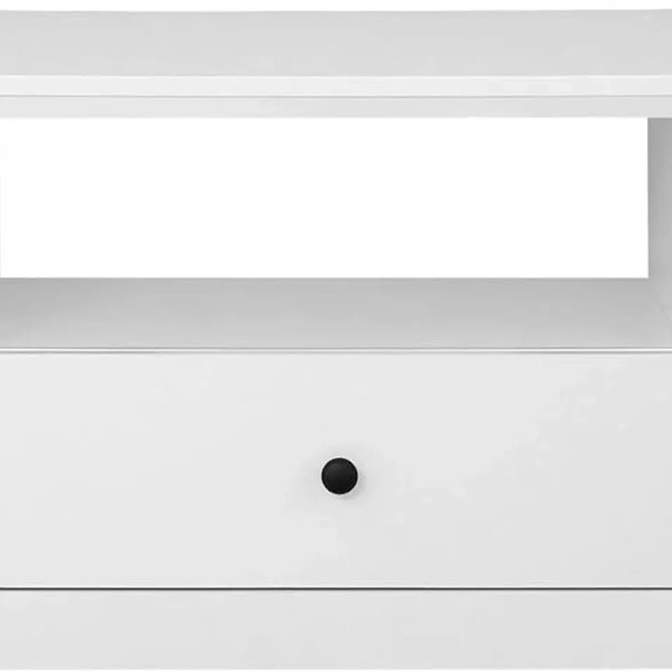 BRAND NEW BOXED MEDIAN WOODEN TV STAND IN WHITE (1 BOX)