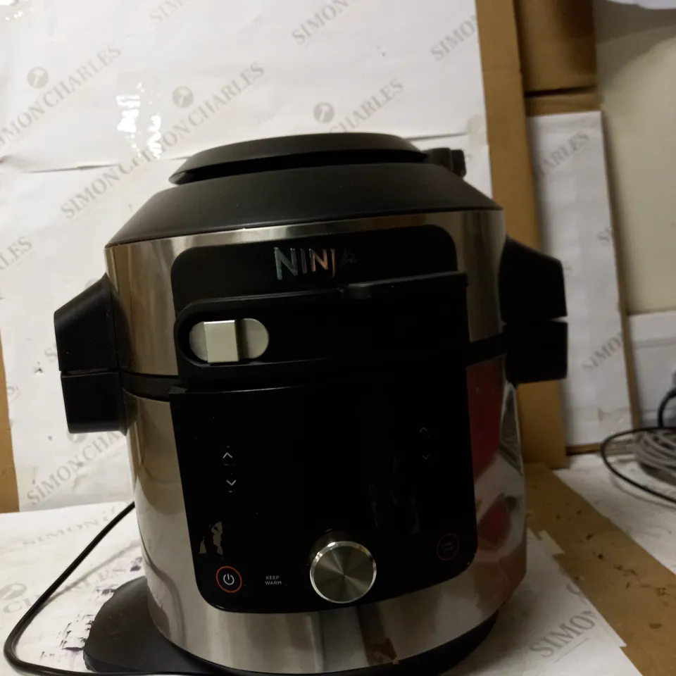 NINJA FOODI MAX SMARTLID MULTI-COOKER 