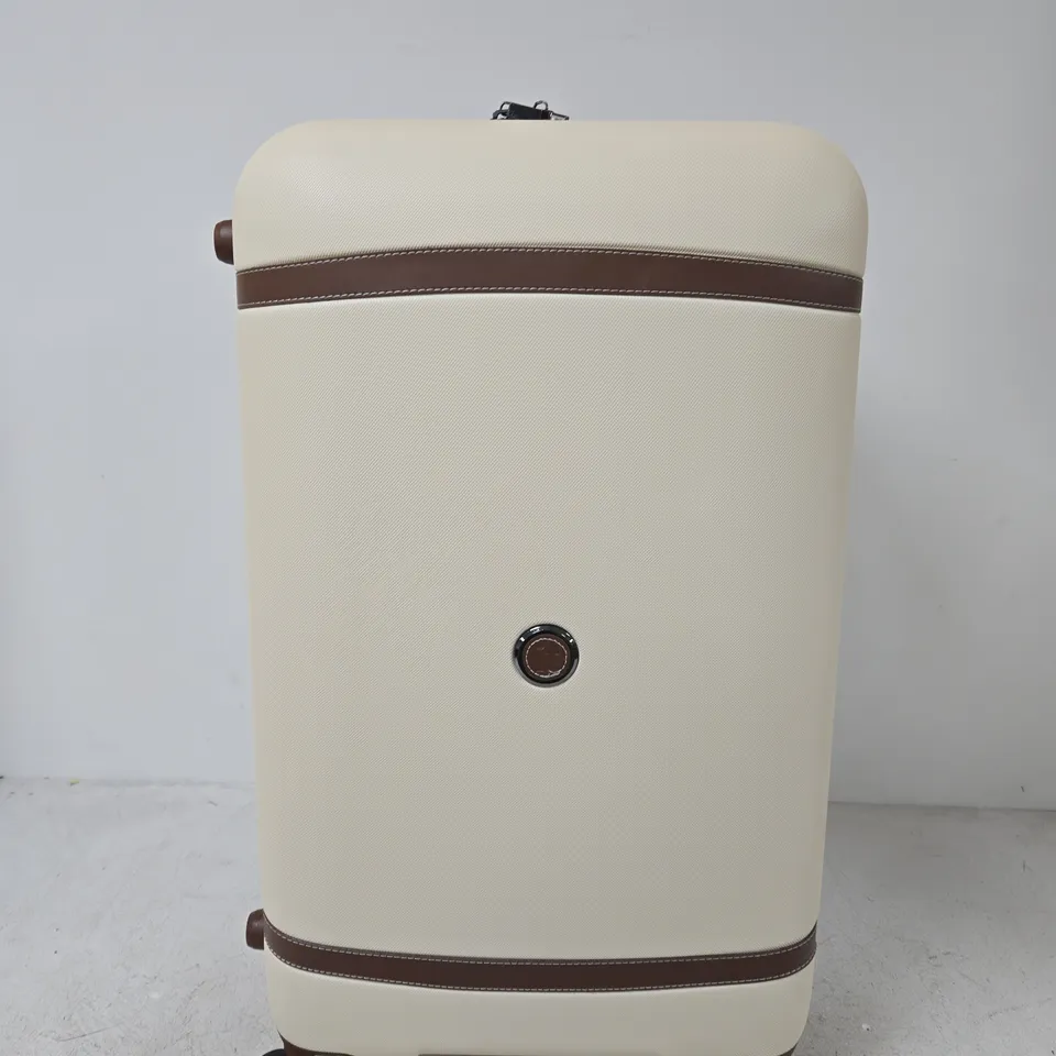 IT LUGGAGE EXTRAVAGANT CREAM MEDIUM SUITCASE 