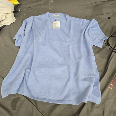 CELLBES OF SWEDEN LIGHT BLUE KNIT TOP – SIZE 54/56