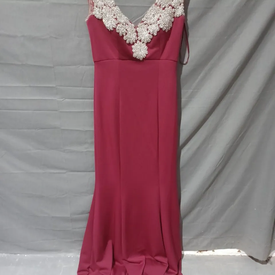UNBRANDED FAUX CRYSTAL STUD DETAIL DRESS IN BURGUNDY - SIZE UNSPECIFIED