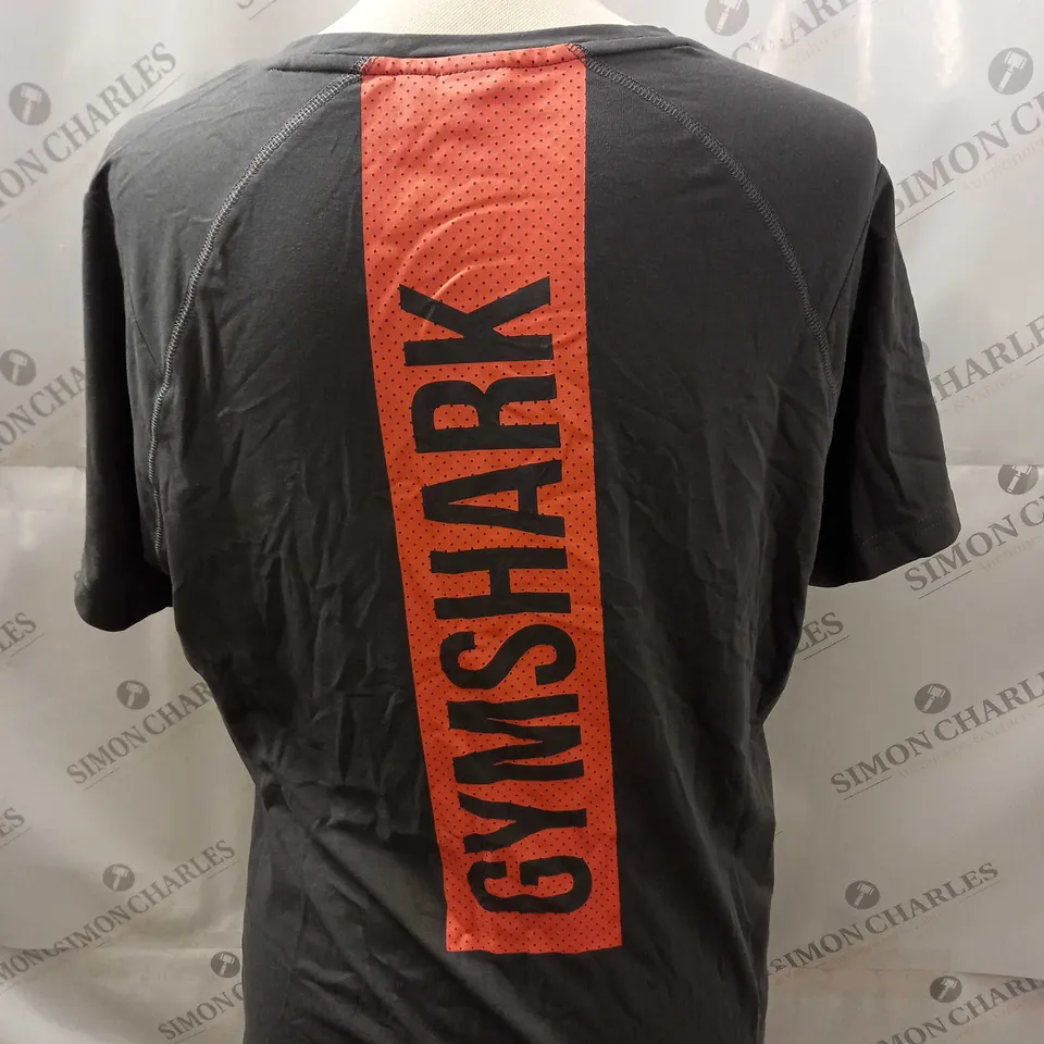GYMSHARK TRAINING T-SHIRT SIZE XL