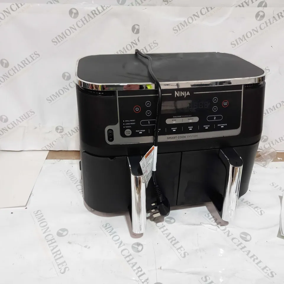 BOXED NINJA FOODI MAX DUAL ZONE 9.5L AIR FRYER AF451UK