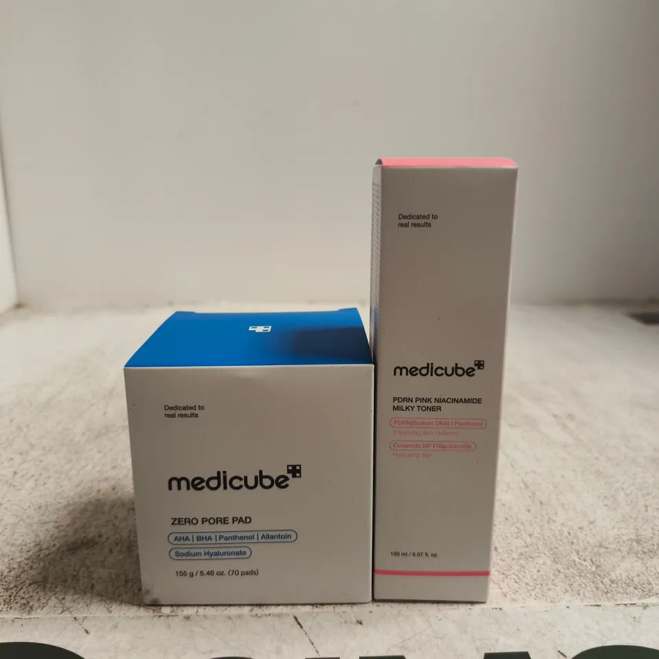 MEDICUBE SKINCARE DUO: ZERO PORE PAD & PDRN PINK NIACINAMIDE MILKY TONER