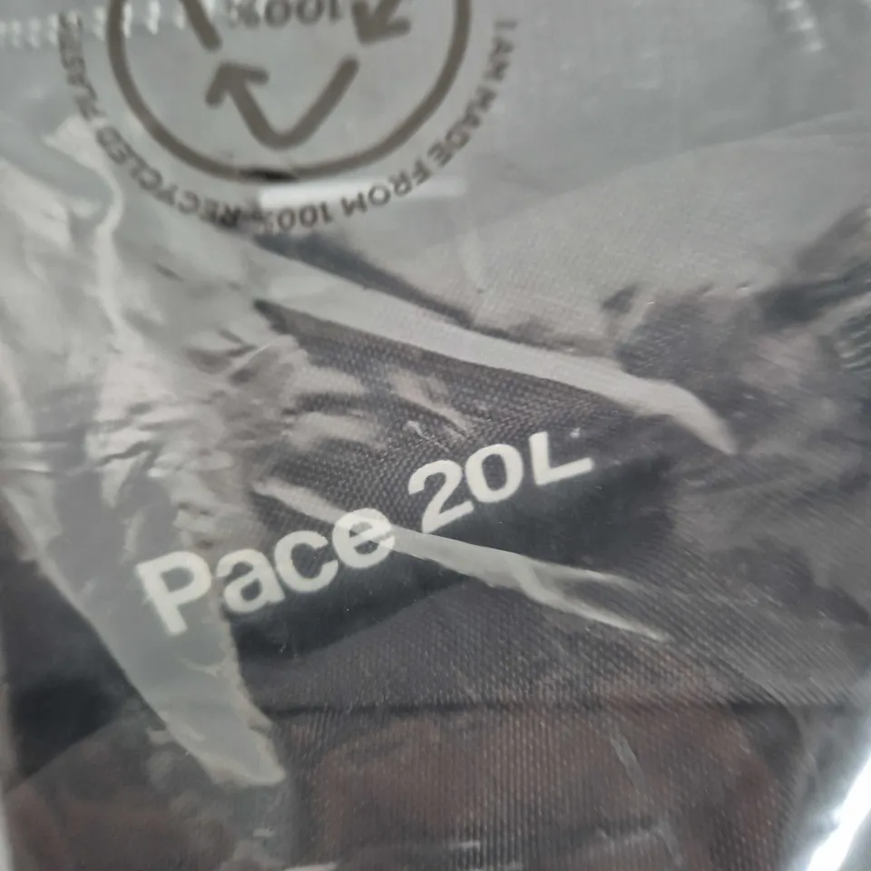 MOUNTAIN WAREHOUSE PACE 20L BACKPACK