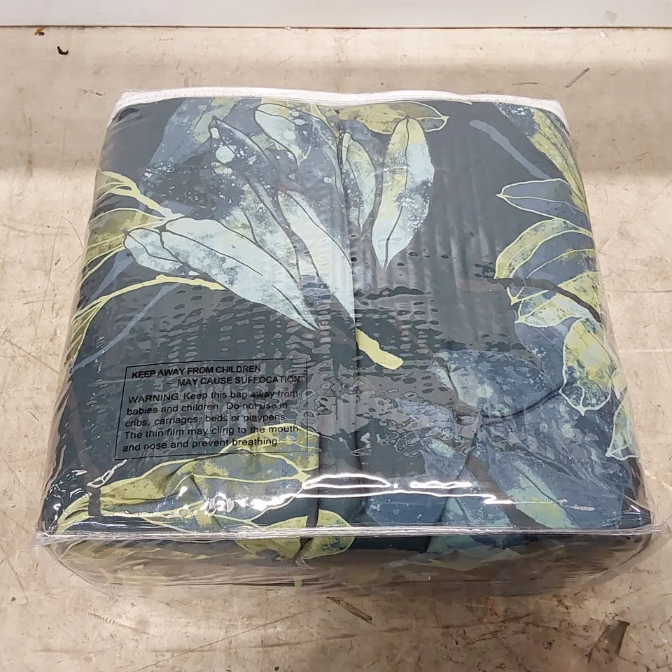 BOXED COZEE HOME DOUBLE SUPERSOFT & FLEECE DUVET SET (1 BOX)