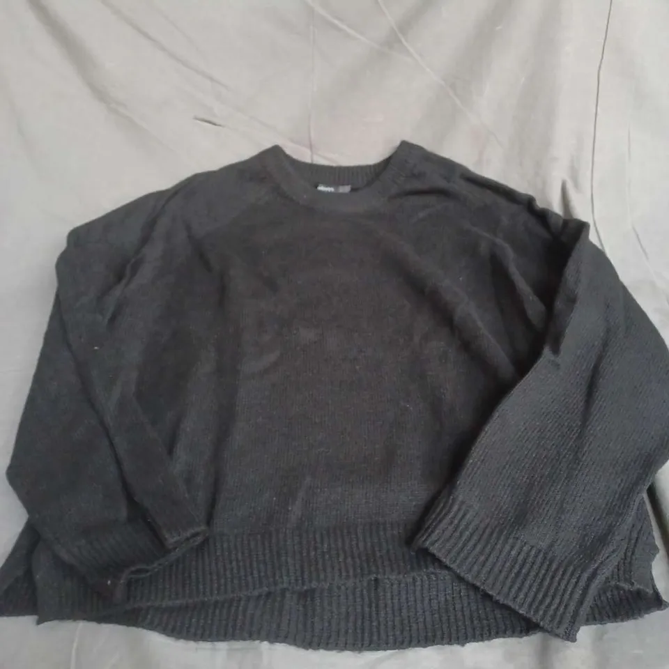 NOBODY'S CHILD RELAXED CREW NECK JUMPER IN BLACK SIZE M