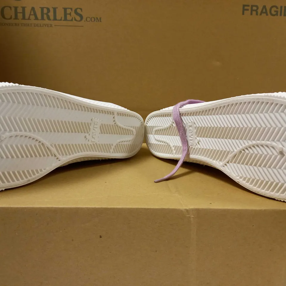 BOXED PAIR OF LEVIS RECYCLED LILAC SNEAKERS - SIZE 6.5