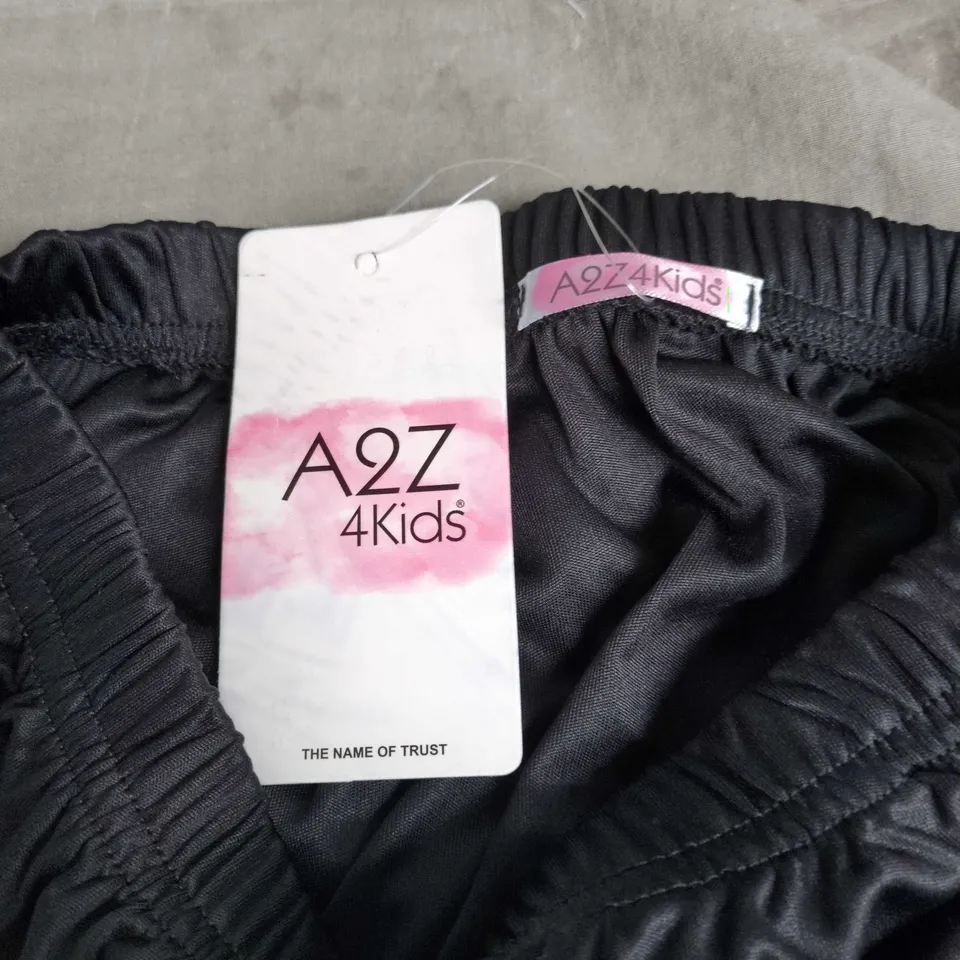 A2Z 4KIDS BLACK CROP TOP WITH ELASTICATED NECKLINE, UK SIZE 11-12