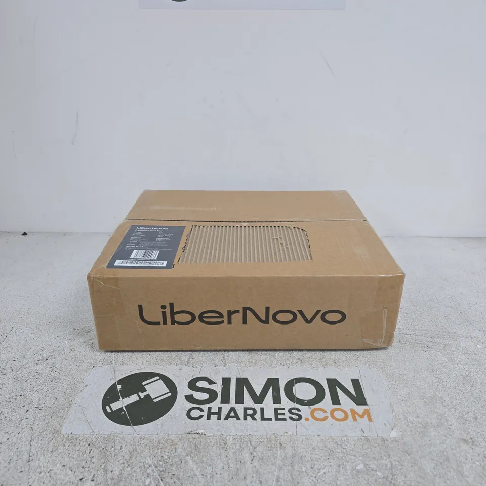 LIBERNOVO ERGONOMIC FOOT REST (STEPSYNC) – MIDNIGHT BLACK, BOXED