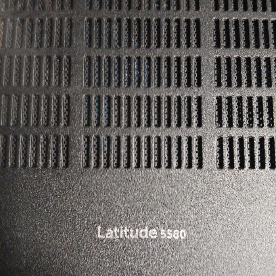 DELL LATITUDE 5580 LAPTOP – BLACK