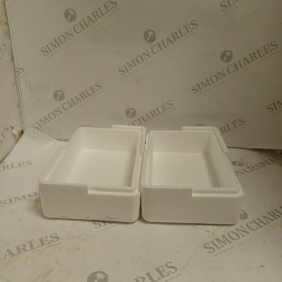BOX OF APPROX 20 POLYSTYRENE BOXES - SMALL.