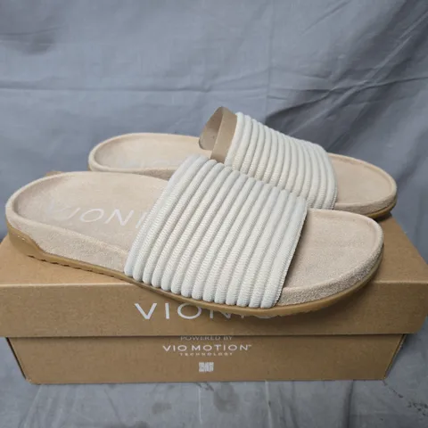 BOXED VIONIC EVIE KNIT SLIDE SANDALS – CREAM, UK 5.5