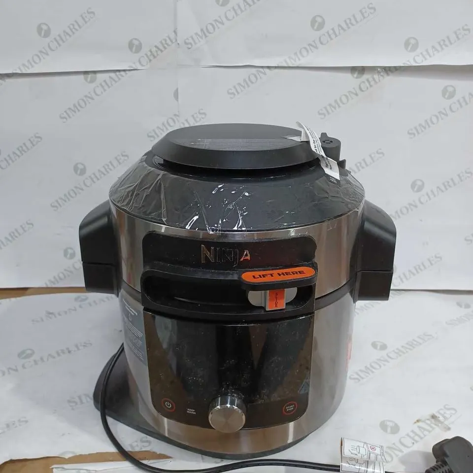 NINJA FOODI SMARTLID 7.5L MULTI COOKER & AIR FRYER