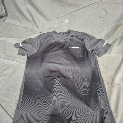 MONTERRAIN BLACK SHORT-SLEEVE PERFORMANCE T-SHIRT - SIZE UNSPECIFIED 