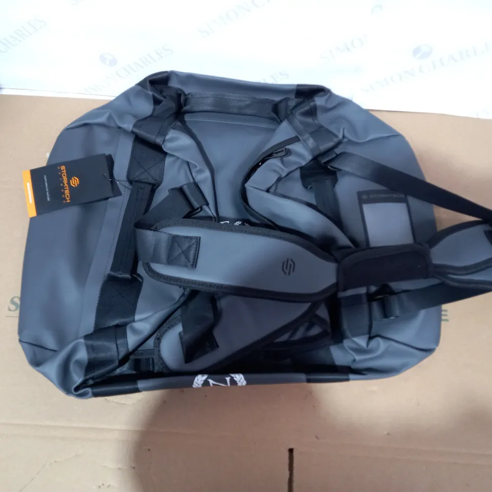STORMTECH NOMAD 55 GREY/BLACK CARRY ALL BAG