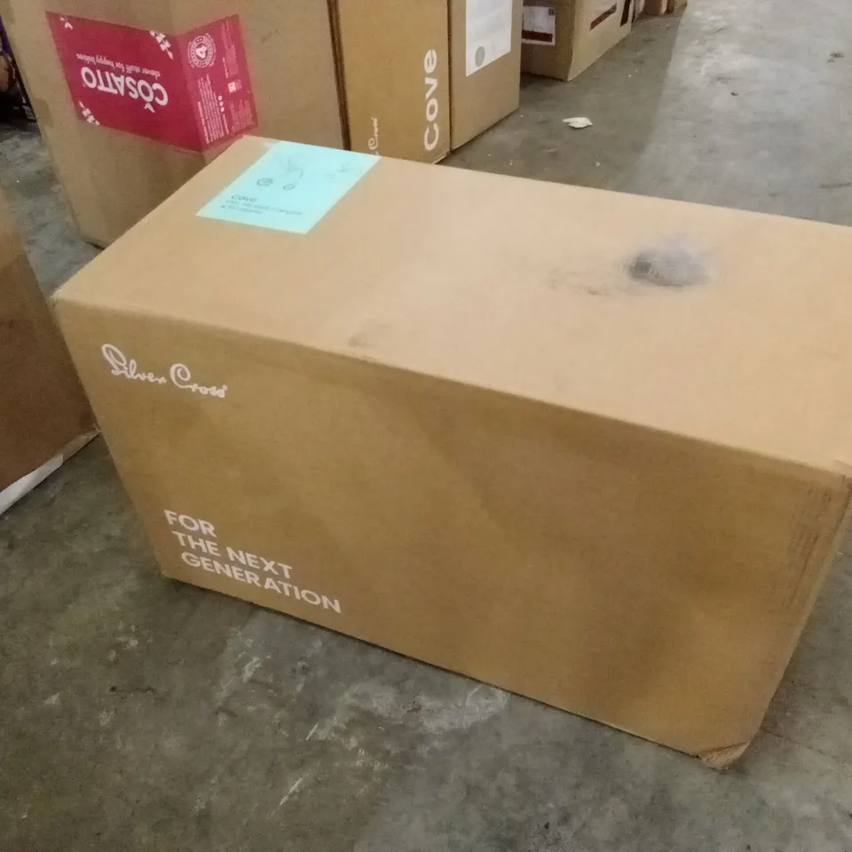 BOXED SILVER CROSS COVE STROLLER AND CARRYCOT