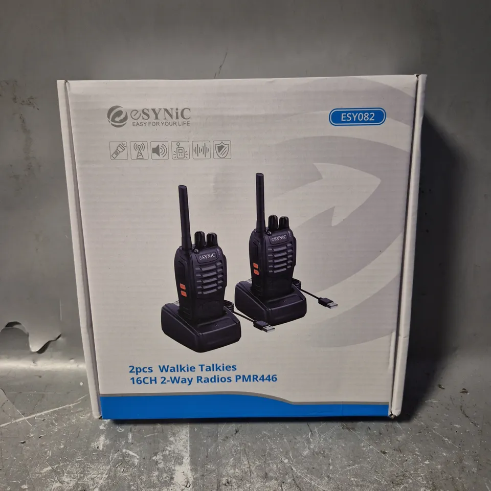 BOXED ESYNIC ESY082 WALKIE TALKIE SET