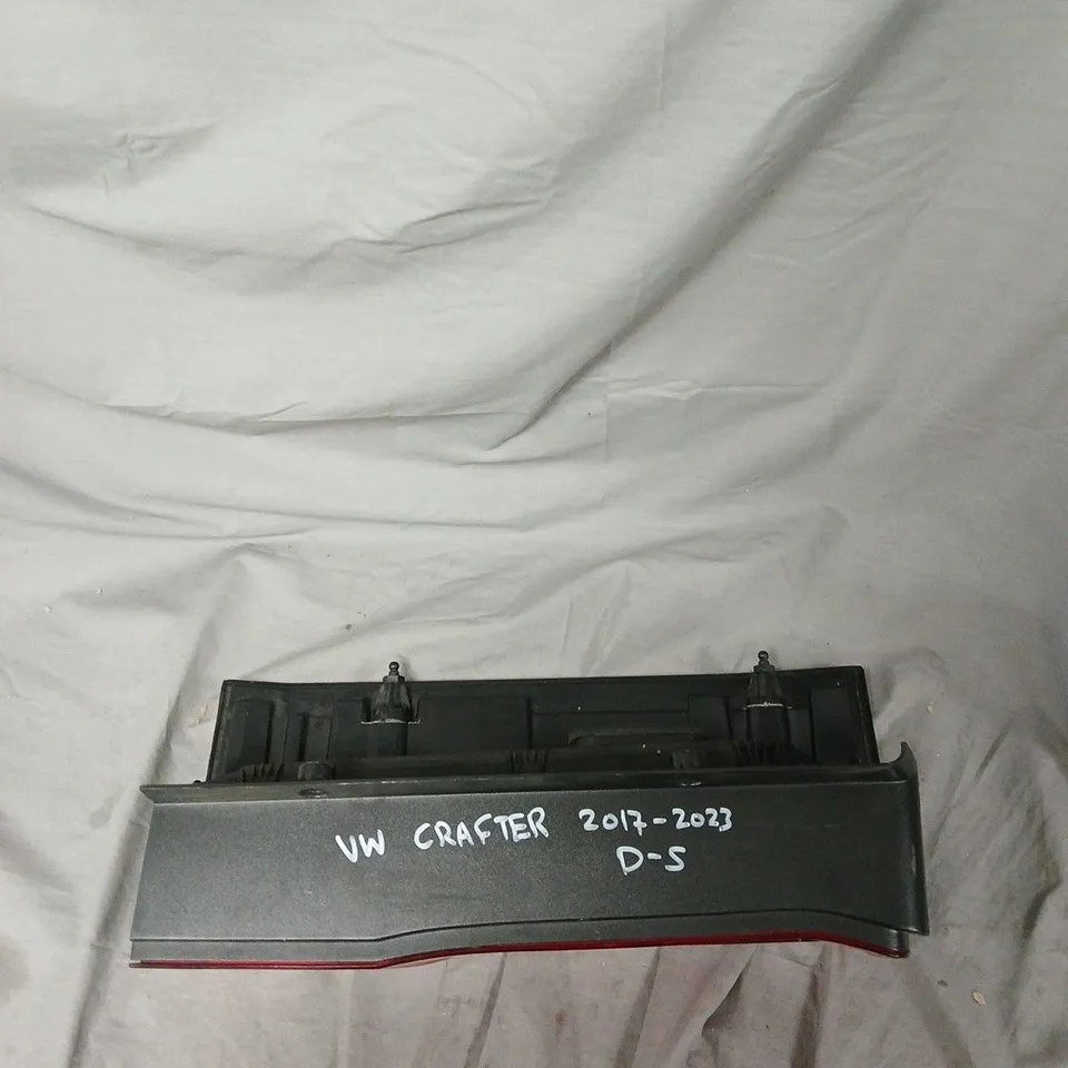 VW CRAFTER TAIL LIGHT ASSEMBLY 2017-2023 – DRIVER'S SIDE