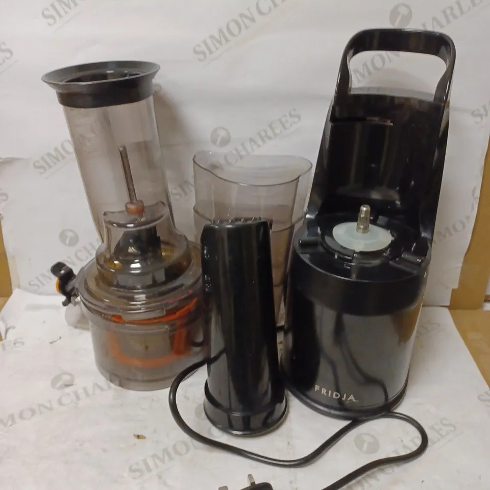 FRIDJA MASTICATING JUICER - BLACK (F1900)