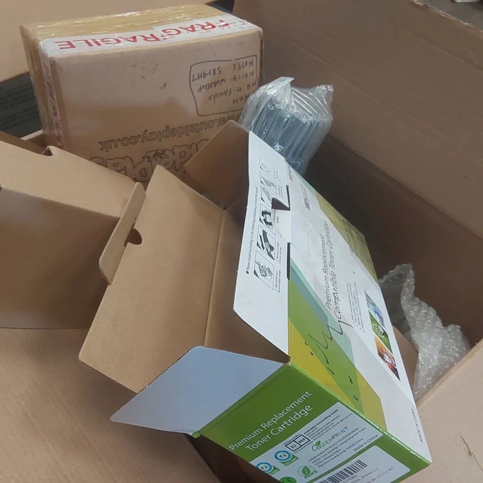 PALLET CONTAINING A VERY LARGE QUANTITY OF ASSORTED ITEMS INCLUDING: JETBEST INK, PRINTER CARTRIDGES, ASSORTED CLOTHING ECT