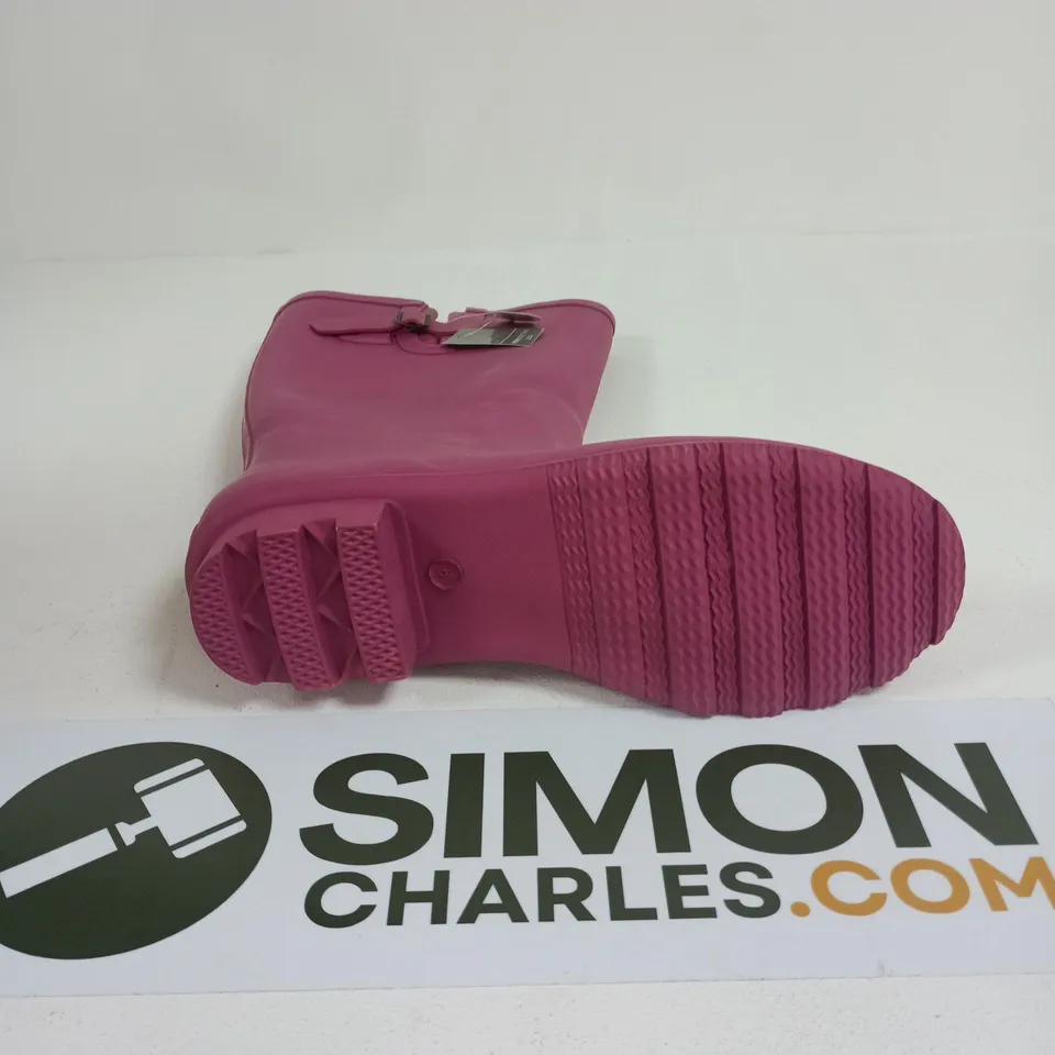 WHITEHAVEN WELLINGTON BOOTS RASPBERRY SIZE 8