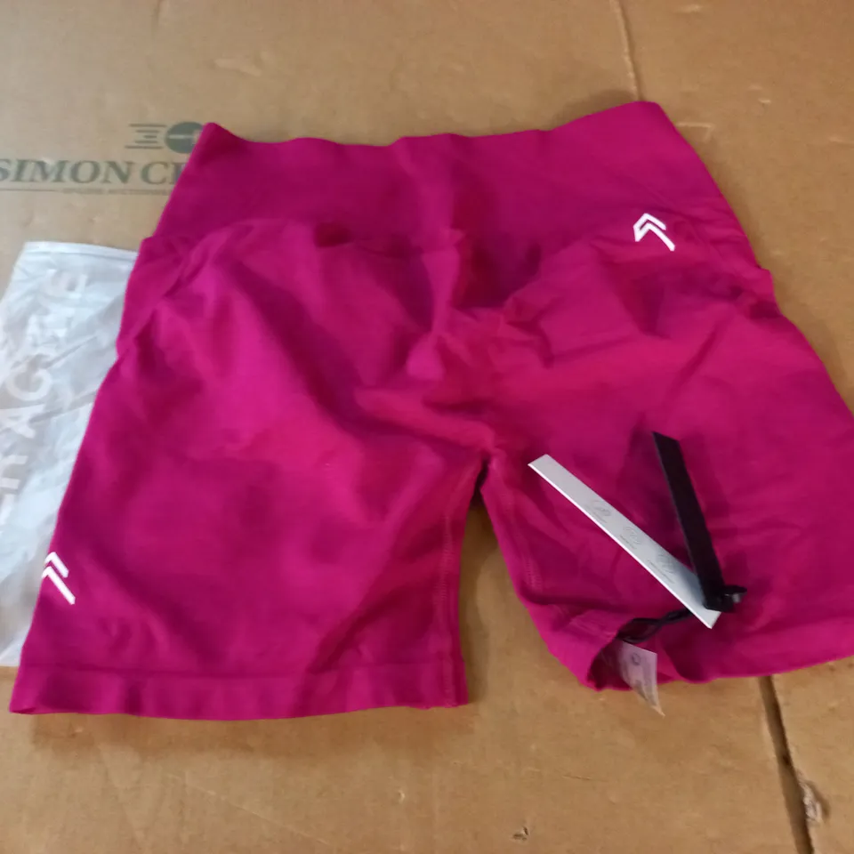 ONER ACTIVE EFFORTLESS SEAMLESS SHORTS IN FUSCHIA - XXL