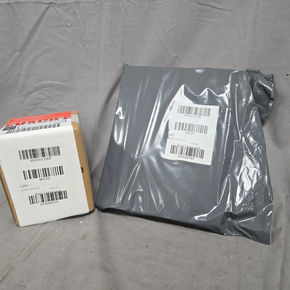 BOX OF APPROXIMATELY 10 ASSORTED HOUSEHOLD ITEMS TO INCLUDE GINGERBREAD PLATE, BAUBLE, ETC - COLLECTION ONLY