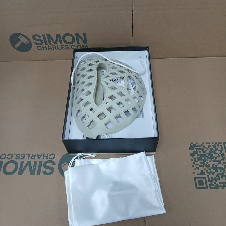 BEAULUXE SPECTRAGLOW 7 LED MASK LIGHT THERAPY BOXED