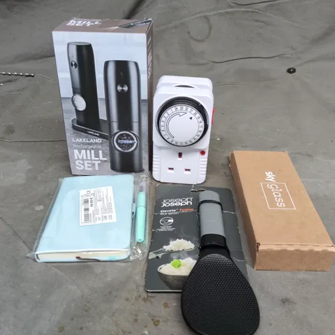 APPROXIMATELY 15 ASSORTED HOUSEHOLD PRODUCTS TO INCLUDE LAKELAND RECHARGEABLE MILL SET, RICE SPOON AND SKY GLASS REMOTE CONTROL