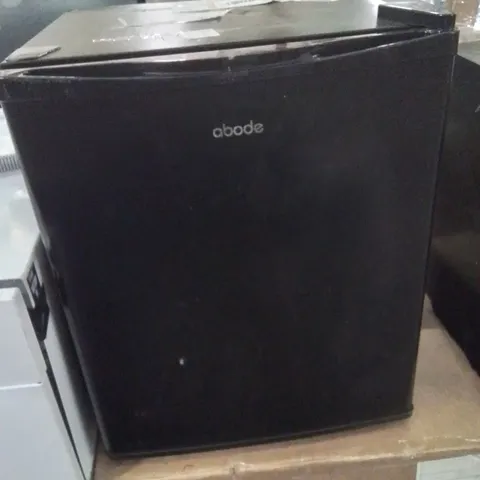 ABODE A25THBC102B DRINKS COOLER - BLACK
