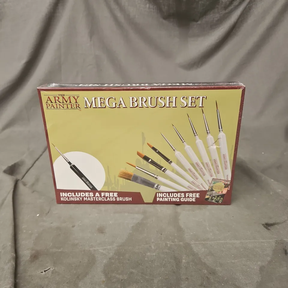 THE ARMY PAINTER MEGA BRUSH SET, INCLUDES KOLINSKY MASTERCLASS BRUSH. BOXED