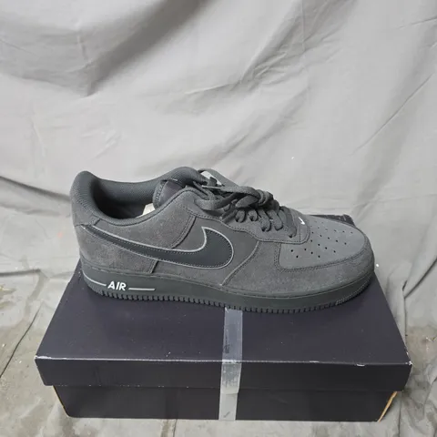 NIKE AIR FORCE 1 GREY SUEDE SNEAKERS – MEN'S (UK SIZE 13)