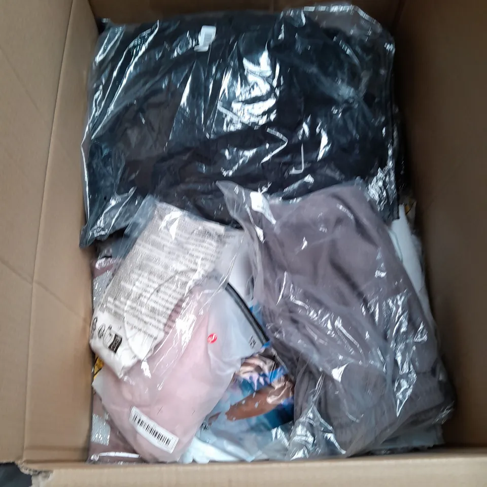 LARGE QUANTITY OF ASSORTED BAGGED CLOTHING ITEMS TO INCLUDE SHEIN, PRETTYLITTLETHINGAND LIBERTIE