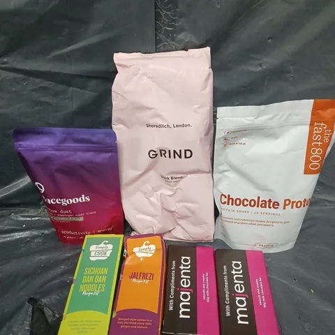 APPROXIMATELY 5 ASSORTED FOOD &DRINK ITEMS TO INCLUDE - CHOCOLATE PROTEIN, SPACEGOODS AND CHOCOLATE  - COLLECTION ONLY 
