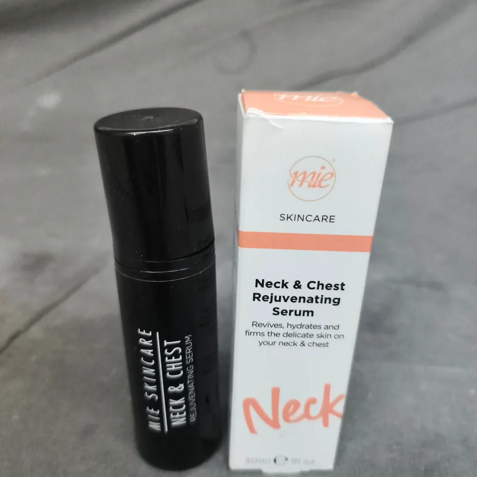 MIE NECK & CHEST REJUVENATING SERUM 