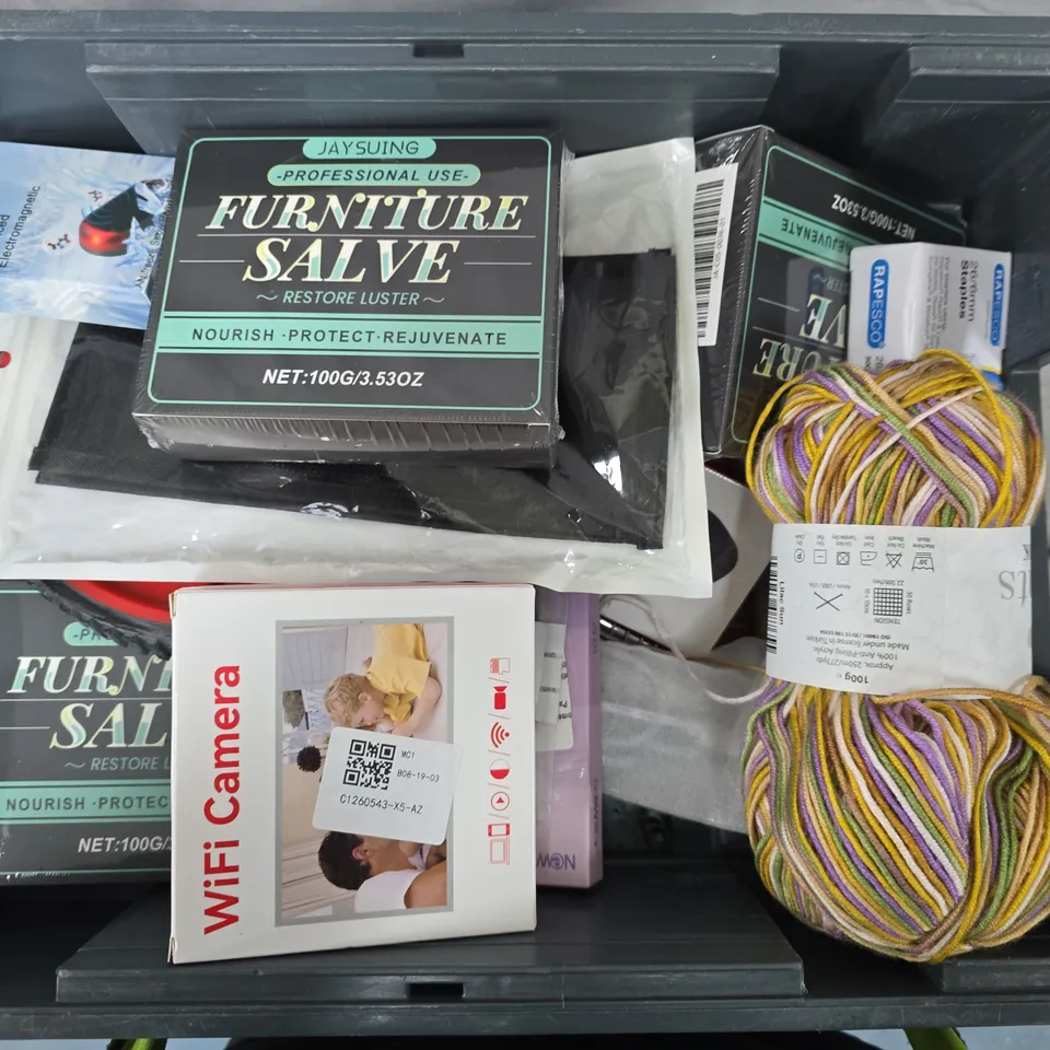 APPROXIMATELY 12 ASSORTED HOUSEHOLD ITEMS TO INCLUDE RAPESCO STAPLES, FURNITURE SALVE, WIFI CAMERA, ETC