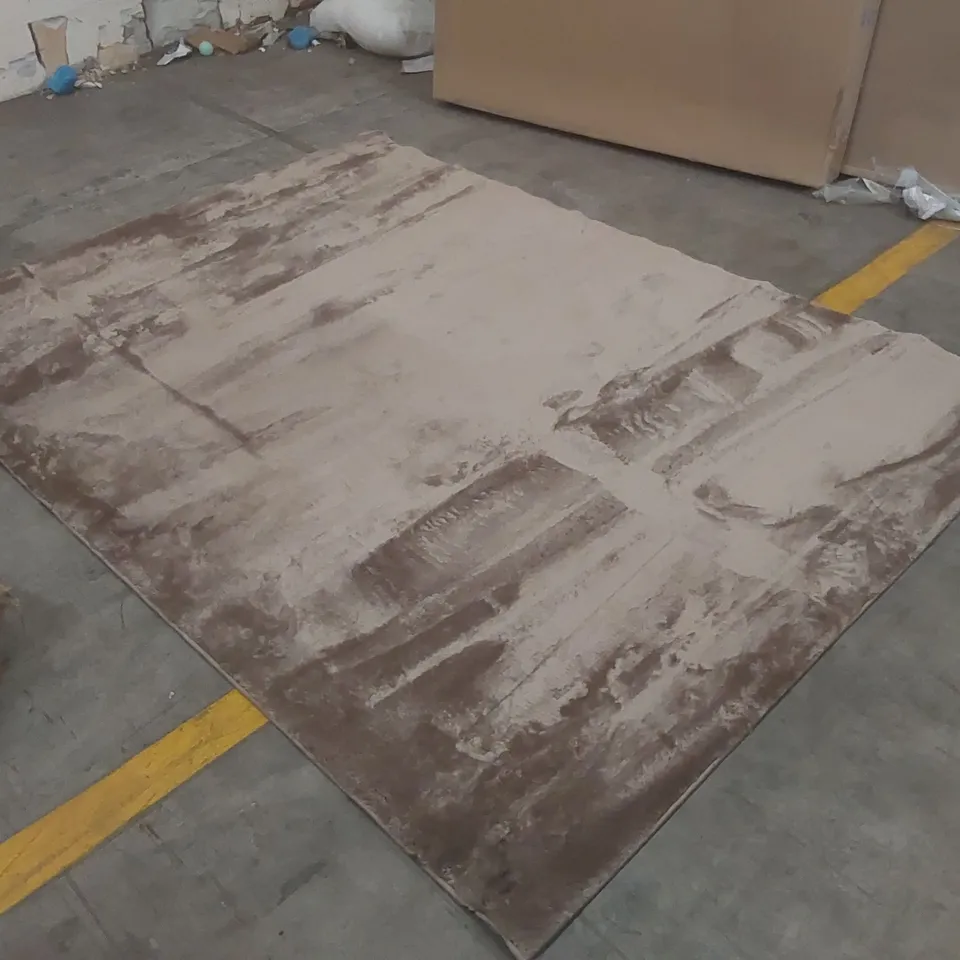 QUALITY DESIGNER AREA RUG - APPROXIMATELY 230 x 160cm