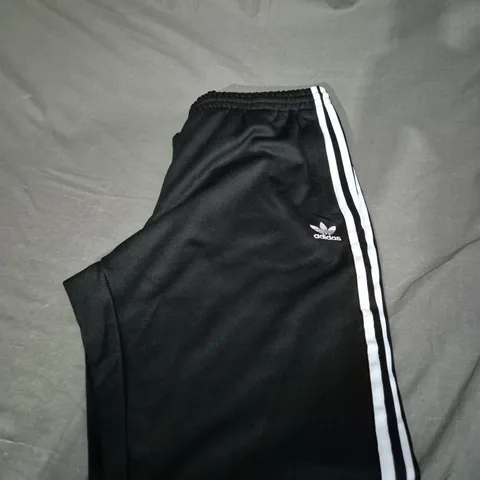 ADIDAS ORIGINAL TRACKSUIT BOTTOMS SIZE XL